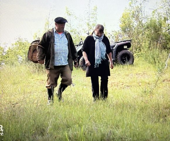 Jean-Louis se rapproche de Sophie dans "L'amour est dans le pré".