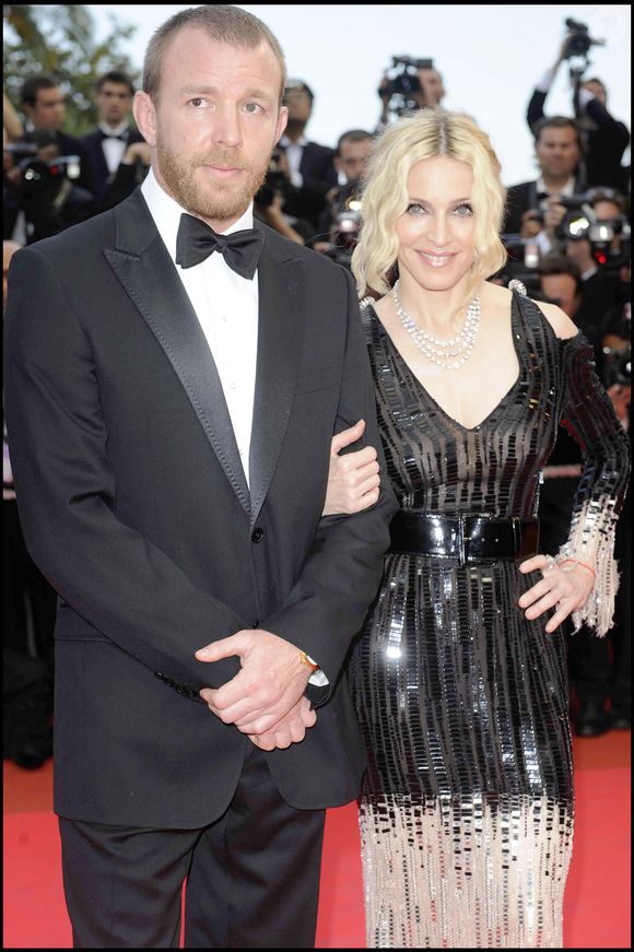 Madonna et Guy Ritchie pour la montée des marches du film "I Am Because We Are", le 21 mai 2008.

Photo : Bestimage