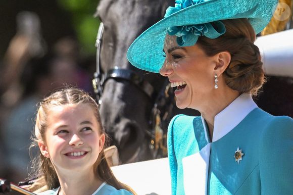 Catherine (Kate) Middleton, princesse de Galles, La princesse Charlotte de Galles - Les membres de la famille royale britannique arrivent à Buckingham Palace pour la cérémonie Trooping the Colour à Londres, le 14 juin 2025. Affecté par le crash du Boeing 787 Dreamliner à Ahmedabad du 12 juin, le souverain et les officiels porteront un brassard noir en hommage aux plus de 270 victimes. Bon nombre d'elles étaient des ressortissants britanniques.