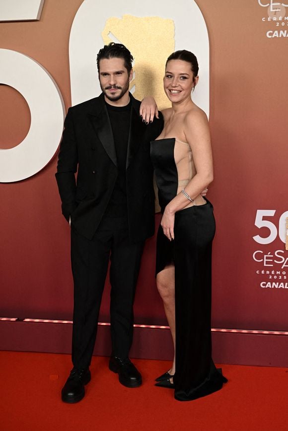 D'autres couples étaient présents lors de cette soirée comme François Civil et Adèle Exarchopoulos, stars du tapis rouge

François Civil et Adèle Exarchopoulos arrivent à la 50e cérémonie des César du cinéma à L'Olympia le 28 février 2025 à Paris, France. Photo by David Niviere/ABACAPRESS.COM