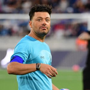 Kev Adams - Les célébrités participent au match caritatif "Charity All Stars" au profit des associations "Zoé4life" et "Princesse Margot" au stade de la Tuilière à Lausanne (Suisse), le 5 septembre 2026. Ce soir-là, 140.000 euros ont été récoltés au profit de ces oeuvres de charité. © Romain Doucelin / Bestimage