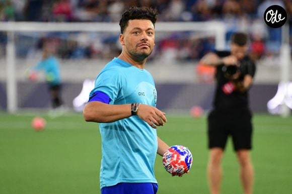 Kev Adams - Les célébrités participent au match caritatif "Charity All Stars" au profit des associations "Zoé4life" et "Princesse Margot" au stade de la Tuilière à Lausanne (Suisse), le 5 septembre 2026. Ce soir-là, 140.000 euros ont été récoltés au profit de ces oeuvres de charité. © Romain Doucelin / Bestimage