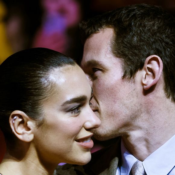Entre glamour hollywoodien et fête décomplexée, retour sur l'événement de l'année grâce aux premiers clichés de la cérémonie.

Dua Lipa et Callum Turner - Première du film "'Rosebush Pruning" lors de la 76ème édition du festival international du film de Berlin (La Berlinale 2026), le 15 février 2026.