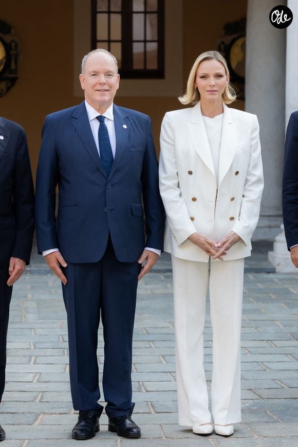 Le prince Albert II de Monaco et la princesse Charlène de Monaco ont accueilli au Palais princier les ambassadeurs et représentants permanents des 46 États membres de l'organisation du Conseil de l'Europe, Monaco le 2 septembre 2026. © Olivier Huitel/Pool Monaco/Bestimage