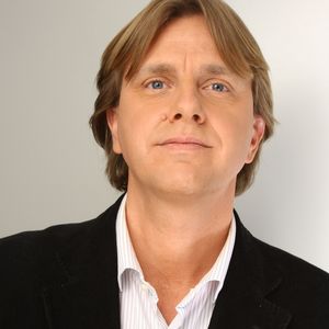 Aujourd'hui, il ne regrette pas son choix puisque la publicité est un succès et a permis de multiplier par 10 les écoutes du morceau sur les plateformes de streaming.

Archive - Portrait - Claude Francois Jr