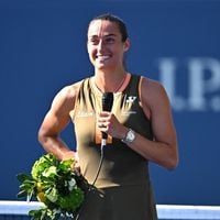 Caroline Garcia enceinte de son premier enfant : les clichés de l’annonce dans un décor paradisiaque