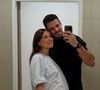 Le couple a également annoncé attendre son premier enfant...

Elsa Esnoult et son conjoint Alexis, photo partagée sur Instagram le 28 septembre 2025.