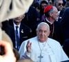 Le souverain pontif a donné une messe au théâtre de verdure du Casone à Ajaccio dimanche 15 décembre
Le pape François célèbre une messe exceptionnelle au théâtre de verdure du Casone, place d'Austerlitz, à Ajaccio (Corse)  le 15 décembre 2024. © Dominique Jacovides / Bestimage
Pope Francis celebrates a special mass at the Théâtre de Verdure du Casone, Place d'Austerlitz, in Ajaccio on 15 December 2024. © Dominique Jacovides/Bestimage