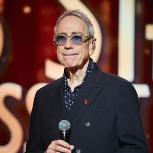 C’est à nos confrères de “Télé Star” qu'il en a dit davantage sur ce qu’il a fait après que le diagnostic est tombé en 2015. 

Exclusif - Alain Chamfort lors de l’enregistrement de l’émission “Les stars s’unissent pour le Sidaction” au théâtre Marigny à Paris, France, le 11 mars 2025. L’émission sera diffusée en prime le 22 mars sur France 2. © Guirec-Moreau/ Bestimage