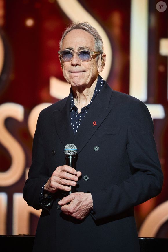 C’est à nos confrères de “Télé Star” qu'il en a dit davantage sur ce qu’il a fait après que le diagnostic est tombé en 2015. 

Exclusif - Alain Chamfort lors de l’enregistrement de l’émission “Les stars s’unissent pour le Sidaction” au théâtre Marigny à Paris, France, le 11 mars 2025. L’émission sera diffusée en prime le 22 mars sur France 2. © Guirec-Moreau/ Bestimage