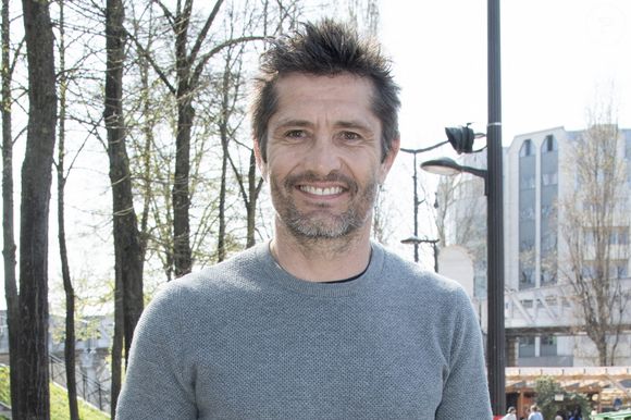 Bixente Lizarazu participe à une collecte de déchets autour du Bassin de la Villette organisée par l'association Surfrider à Paris, France le 23 mars 2022. Photo par Aurore Marechal/ABACAPRESS.COM