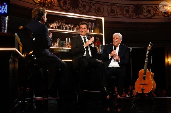 Exclusif - Stéphane Bern, Laurent Gerra, Enrico Macias lors de l'enregistrement de l'émission "Laurent Gerra, l'anniversaire événement" présentée par S.Bern et qui sera diffusée le 7 juin 2025 sur France 2, au théâtre Marigny, à Paris, France, le 28 avril 2025. © Clovis-Moreau/Bestimage