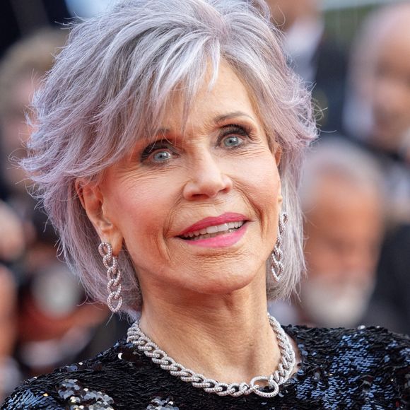 Jane Fonda - Montée des marches du film " Elémentaire " pour la cérémonie de clôture du 76ème Festival International du Film de Cannes, au Palais des Festivals à Cannes. Le 27 mai 2023 © Olivier Borde / Bestimage