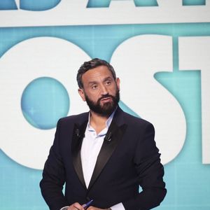 Cependant, l’idée de se limiter à du simple divertissement sur M6 laisse sceptiques ses proches. 


Exclusif - Cyril Hanouna, sur le plateau de l’émission « TPMP » présentée par C.Hanouna et diffusée en direct sur C8, Paris, France. © Jack Tribeca / Bestimage
