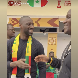 Omar Sy assiste au sacre du Sénégal à la finale de la CAN
