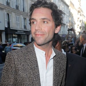 Le chanteur Mika - Arrivées des people au défilé Valentino à l'hôtel Salomon de Rotschild à Paris Haute-Couture automne-hiver 2018/2019. © Veeren-CVS/Bestimage