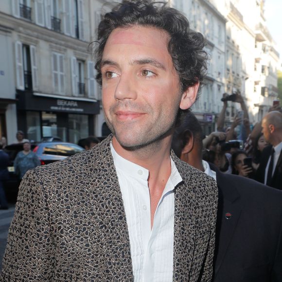 Le chanteur Mika - Arrivées des people au défilé Valentino à l'hôtel Salomon de Rotschild à Paris Haute-Couture automne-hiver 2018/2019. © Veeren-CVS/Bestimage