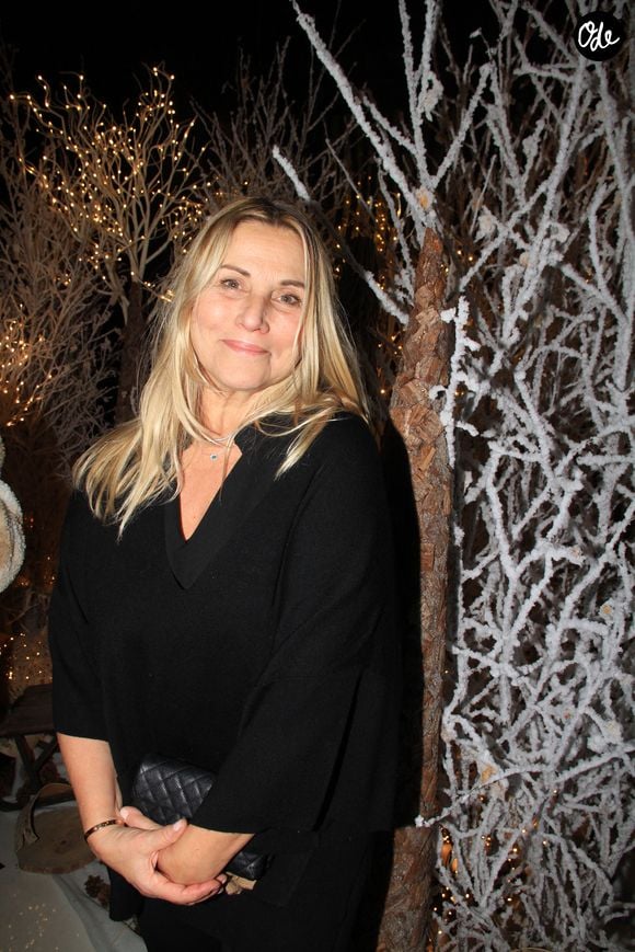Après un mois et demi d’efforts, elle avait déjà perdu huit kilos. Au total, elle en a finalement perdu 13.

Sophie Favier lors du lancement de la nouvelle bouteille de vodka réalisée par le peintre Robert Combas à L'hôtel Marignan Paris le 16 décembre 2022. © Philippe Baldini / Bestimage