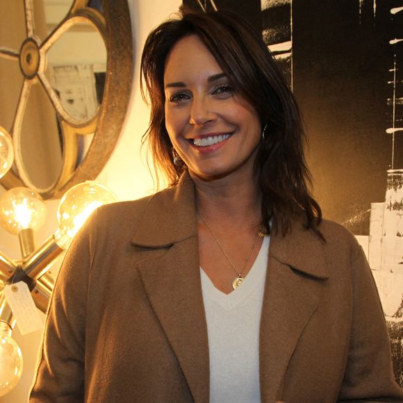 Et au programme, trois types de ventes.

Exclusif - Julia Vignali - Soirée du 100ème anniversaire du Marché Biron sur le thème Brésilien aux Puces de Saint-Ouen le 25 septembre 2025. © Philippe Baldini/Bestimage