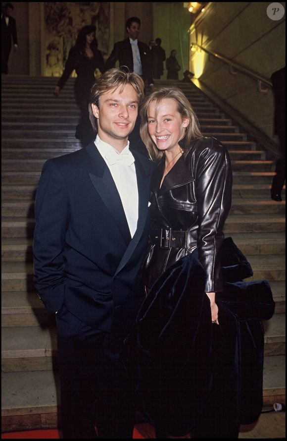 Archives - David Hallyday et son ex-femme Estelle Lefébure lors de la soirée des "Bests" en 1989. Crédit : BERTRAND RINDOFF PETROFF / BESTIMAGE