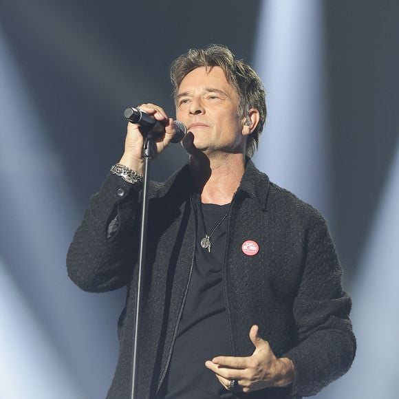 Exclusif - David Hallyday lors du concert du gala de Noël de l'association Tout le monde contre le cancer fête ses 20 ans diffusé le 24 décembre sur M6 à l'Adidas Aren Porte de la Chapelle à Paris, France, le 4 décembre 2025. © Coadic Guirec/Bestimage