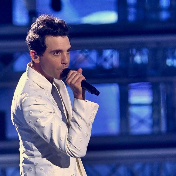Mika se produit lors de la 41e cérémonie des Victoires de la Musique à La Seine Musicale le 13 février 2026 à Boulogne-Billancourt, France. Photo de Franck Castel /ABACAPRESS.COM