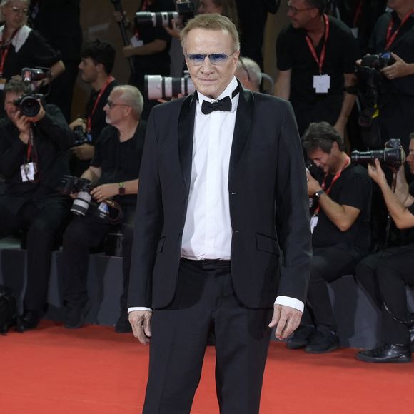 Christophe Lambert sur le tapis rouge du 81e Festival du Film de Venise, le 1er septembre 2024.

Photo : Mario Cartelli / SOPA Images via ZUMA Press Wire