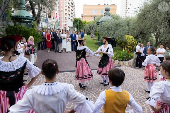 Le prince Albert II de Monaco, La princesse Charlène de Monaco avec leurs enfants le prince Jacques de Monaco, marquis des Baux et la princesse Gabriella de Monaco, comtesse de Carladès et Mélanie-Antoinette de Massy au 'Pique-nique des Monégasques’, Monaco. 6 septembre 2025© Olivier Huitel/Pool Monaco/Bestimage