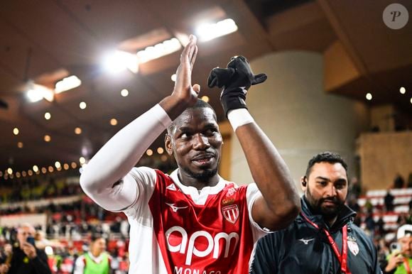 Après avoir surmonté cette crise, le champion du monde 2018 aborde l'avenir avec philosophie et résilience : "C’était mon épreuve. Ce sont des leçons pour moi et le monde entier."

©Bestimage
