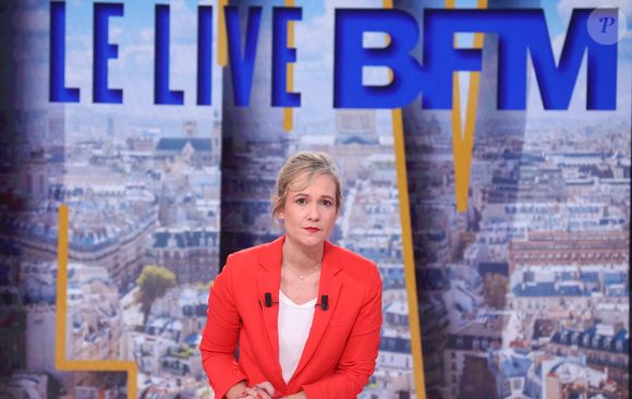Roselyne Dubois présente BFM Live sur BFMTV, à Paris. 5. Photo : Jérôme Domine/ABACAPRESS.COM