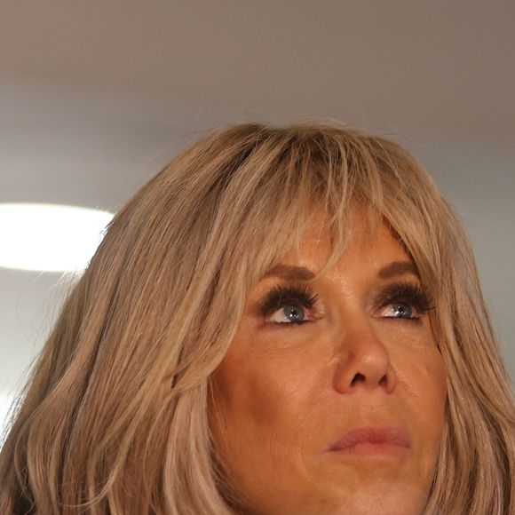 Exclusif - Brigitte Macron et Didier Deschamps au milieu des enfants hospitalisés au CHU de Bordeaux, à l'occasion du lancement de l'opération Pièces Jaunes 2025, le 8 janvier 2025. © Fabien Cottereau - Patrick Bernard/Bestimage