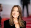 Carla Bruni s’est confiée sur son combat contre ses addictions au tabac et à l’alcool, des habitudes qui l’ont longtemps aidée à faire face à certaines émotions.

Carla Bruni Sarkozy assiste à la projection du film « Fjord » dans le cadre du 79e Festival de Cannes, au Palais des Festivals, à Cannes, en France. Photo : Eliot Blondet/ABACAPRESS.COM