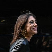 "Un nouvel adieu" : Charlotte Gainsbourg partage ses souvenirs dans un nouveau projet lié à son père