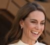 Elle était habillée en jaune pâle avec un noeud aux couleurs de Wimbledon

La princesse de Galles arrive pour assister à la finale du simple dames lors de la treizième journée des championnats de Wimbledon 2025 au All England Lawn Tennis and Croquet Club, à Londres. le samedi 12 juillet 2025. Photo Jordan Pettitt/PA Wire
