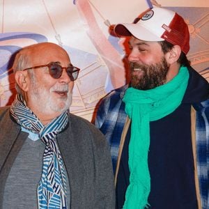 Gérard Jugnot et son fils Arthur Jugnot assistent à la première de « Tempo », le nouveau spectacle du Cirque d'Hiver Bouglione, à Paris, en France, le 18 octobre 2025. Photo de David Boyer/ABACAPRESS.COM