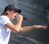 Nekfeu, présent à l’audience, a expliqué que son fils est pris dans un conflit de loyauté et subit le dénigrement de sa mère.

Nekfeu - Quatrième jour du festival Fnac Live sur le parvis de l'Hôtel de Ville à Paris. Le 18 juillet 2015. Lise Tuillier / Bestimage