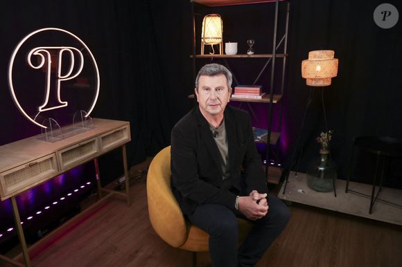 Pascal Bataille en interview pour "En privé avec", format original de Webedia © Jack Tribeca/Bestimage