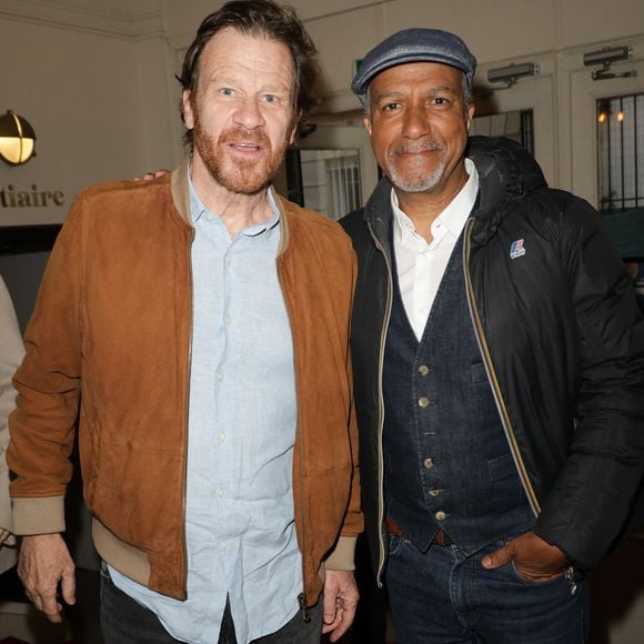 Exclusif - Philippe Lelièvre et Pascal Légitimus lors de la générale de la pièce "Amis pour la vie" au théâtre de l'Oeuvre à Paris le 24 avril 2025. La représentation est suivie d'un cocktail.

© Coadic Guirec / Bestimage