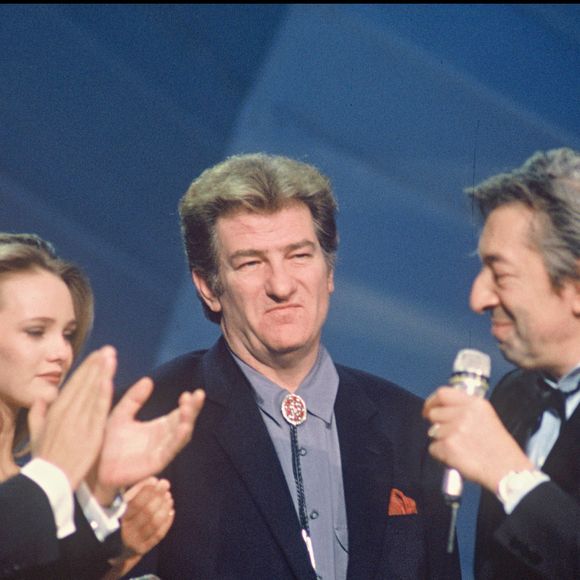 Michel Sardou, Vanessa Paradis, Eddy Mitchell et Serge Gainsbourg à la Cérémonie des Victoires de la musique 1990. Photo : BERTRAND RINDOFF PETROFF / BESTIMAGE