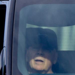 Désormais, c'est son adorable clan recomposé qui donne de ses nouvelles. 

Studio City, CA - EXCLUSIF - Bruce Willis a été aperçu en train de faire du cheval pendant une heure de route pittoresque à travers Studio City par un après-midi ensoleillé (Backgrid USA / Bestimage).