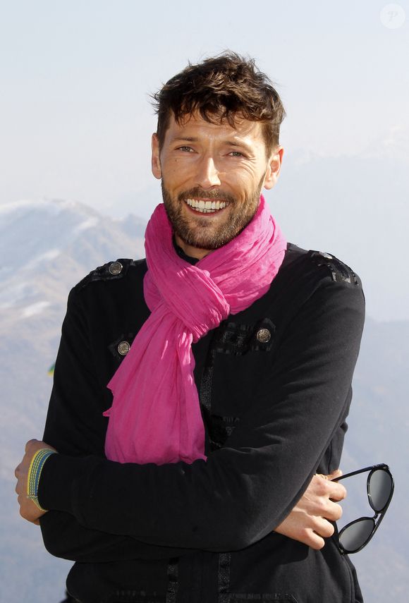 Le comédien y vit, loin du tumulte de la ville, entouré de ses chiens.

Laurent Kerusore de Plus Belle La Vie posant lors du 13ème Festival du Film de Télévision de Luchon à Luchon, France le 12 février 2011. Photo by Patrick Bernard/ABACAPRESS.COM