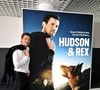 Sa disparition soudaine, survenue l'été 2024, a été causée par un cancer découvert quelques semaines plus tôt...
Exclusif - John Reardon et Diesel vom Burgimwald aka Rex sont au MIPTV 2023 à Cannes, France, le 17 avril 2023 pour promouvoir la série "Hudsson et Rex" durant CanneSeries Saison 6 © Bruno Bebert/Bestimage