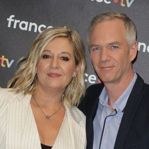 Flavie Flament, Julien Arnaud - Photocall à l'occasion des 40 ans de l'émission "Télématin" au siège de France Télévisions à Paris le 6 février 2025. © Coadic Guirec/Bestimage