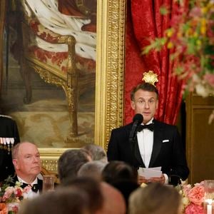 La princesse Charlène de Monaco, Le prince Albert II de Monaco, Le président Emmanuel Macron, La princesse Caroline de Hanovre lors du dîner d'état au palais princier dans le cadre de la visite d'État de deux jours du couple présidentiel français à Monaco avant l'Unoc3 le 7 juin 2025.
© Ludovic Marin / Pool / Bestimage