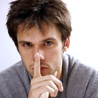 Quelle est la vraie identité d'Orelsan, et pourquoi ce nom de scène ?