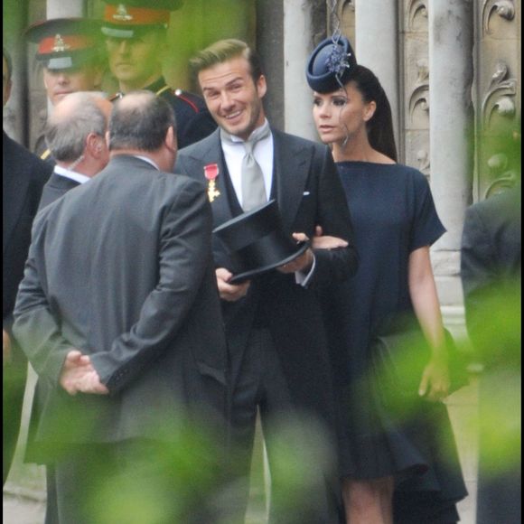 Elle qui rencontre quelques soucis familiaux en raison de la brouille entre ses fils Romeo et Brooklyn

David et Victoria Beckham - Arrivée des personnalités au mariage du prince William avec Kate Middleton à l'abbaye de Westminster le 29 avril 2011 SGP / BESTIMAGE