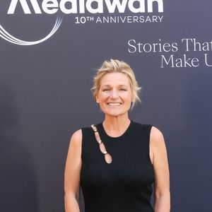 Dans un entretien accordé à Brut, le producteur de C à vous, Pierre-Antoine Capton, a confirmé que cette proposition lui avait bien été faite.

Anne-Élisabeth Lemoine au photocall de la soirée des 10 ans de Mediawan à Paris, le 2 juin 2026.

© Jack Tribeca / Bestimage