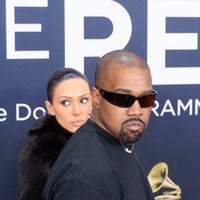 Bianca Censori s'exprime enfin sur sa robe invisible aux Grammy : la femme de Kanye West a-t-elle été forcée ?