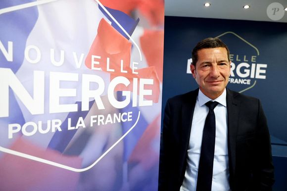 Exclusif - David Lisnard, candidat à l'élection présidentielle, donne une conférence de presse au siège de son parti Nouvelle Energie pour la France sur le thème de la santé après une visite à l'institut du coeur le 5 mai 2026.
L'actuel maire de Cannes et président de l'AMF (association des maires de France) est venu présenter ses mesures en cas de victoire à l'élection présidentielle.

© Dominique Jacovides / Bestimage