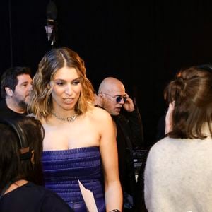 Laury Thilleman, Patrick Fiori, Pascal Obispo, Claudio Capeo en backstage de l'enregistrement de l'émission "La fête de la chanson française - 20 ans d'émotions" présentée par L.Thilleman et A.Manoukian, et diffusée le 17 avril sur France 3 à Paris, France, le 9 décembre 2025. © Jack Tribeca/Bestimage